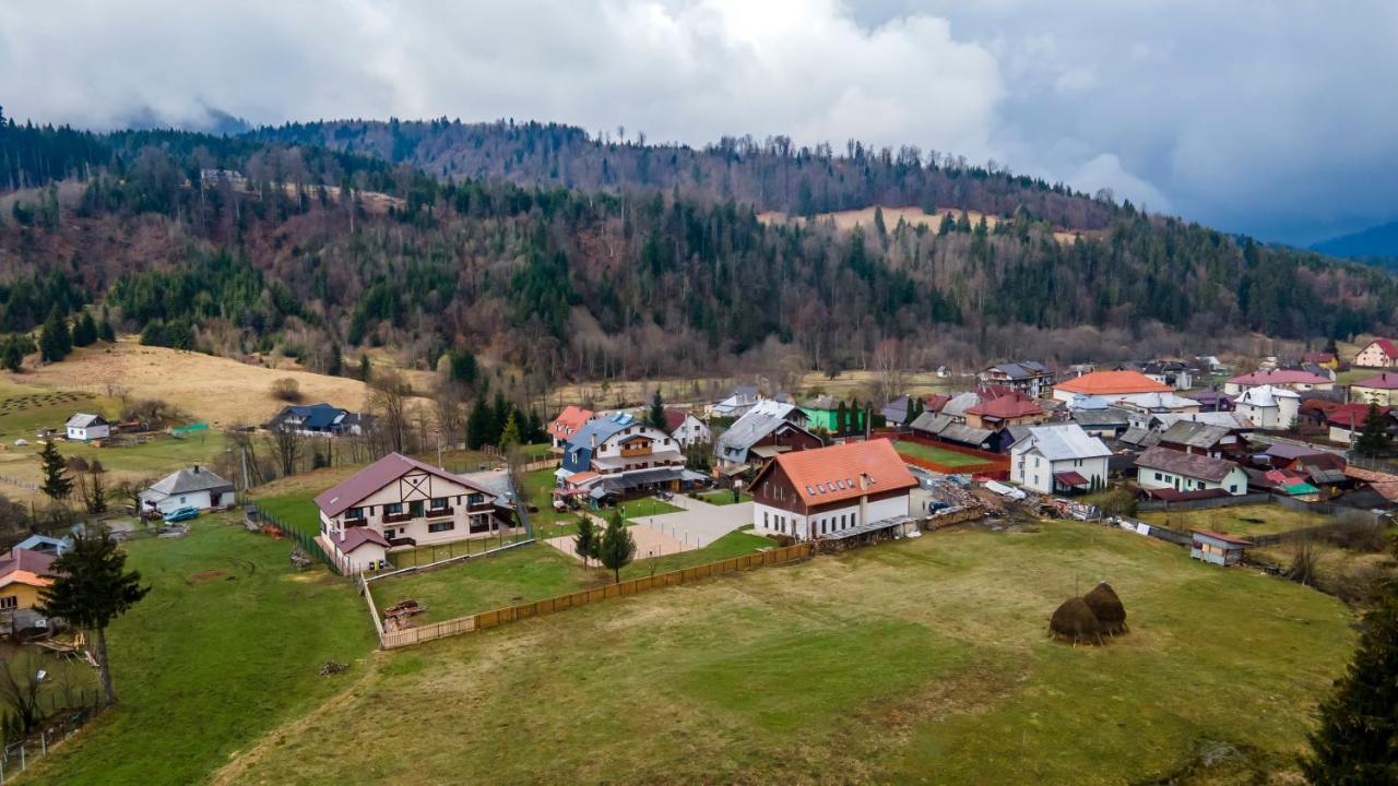Montana Resort Colibiţa Eksteriør billede