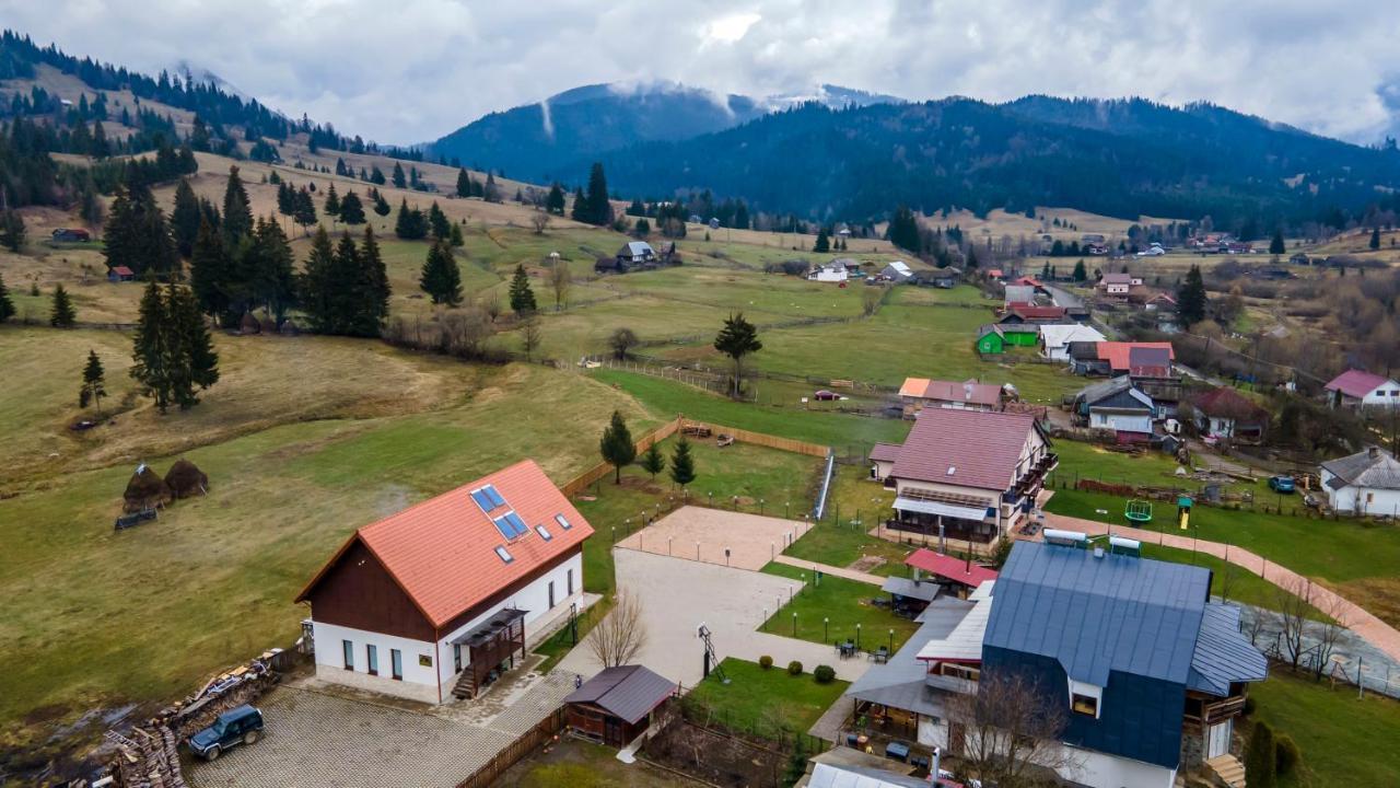 Montana Resort Colibiţa Eksteriør billede